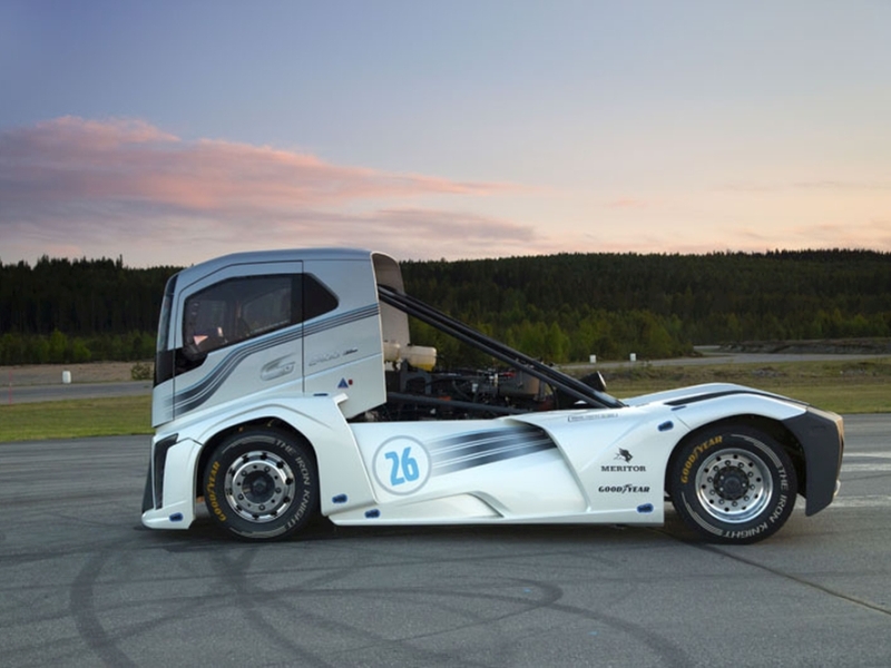 Der schnellste Lastwagen der Welt hat Volvo entwickelt. The Iron Knight. (c) Volvo