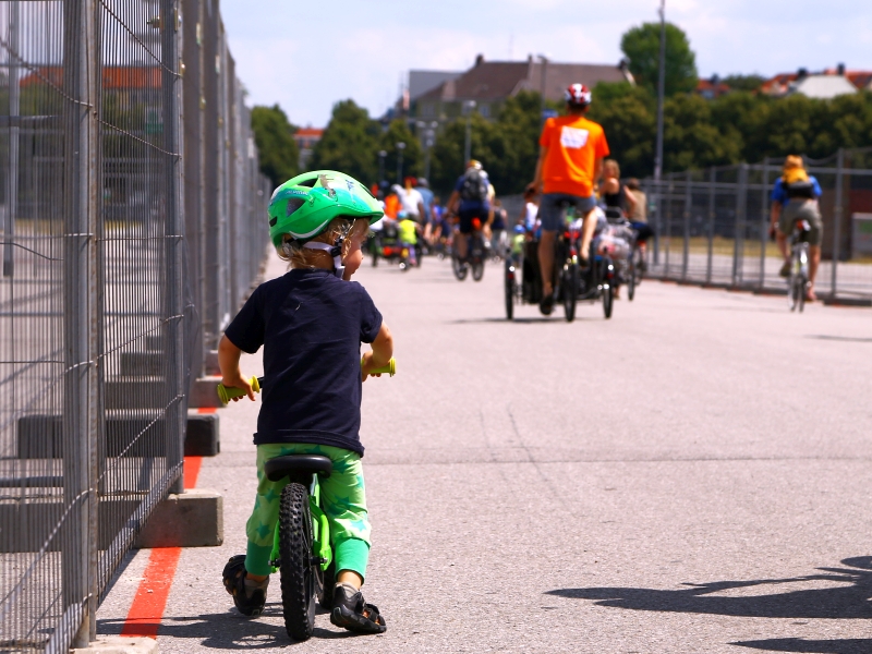 Kidical Mass Radtour durch München mit Kindern entlang der Bavaria in der Radlhauptstadt München Critical Mass