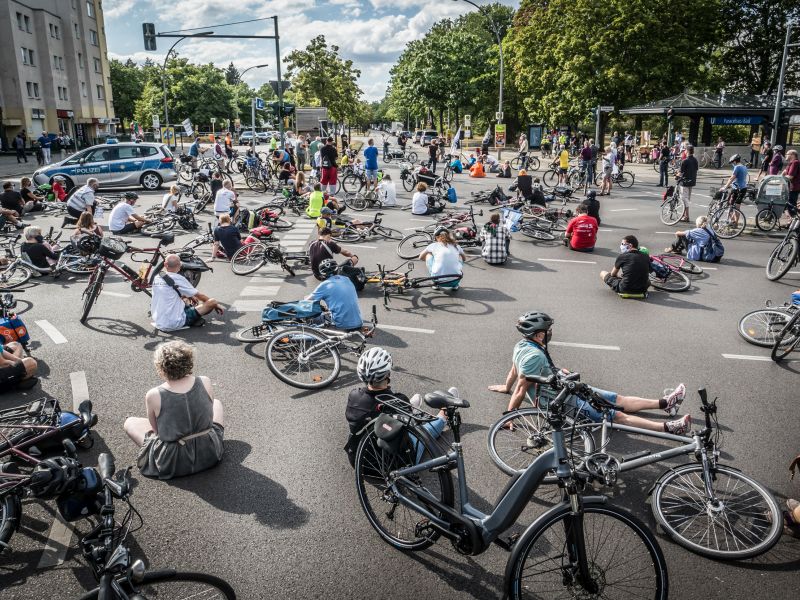 Mahnwache für eine getötete Radfahrerin