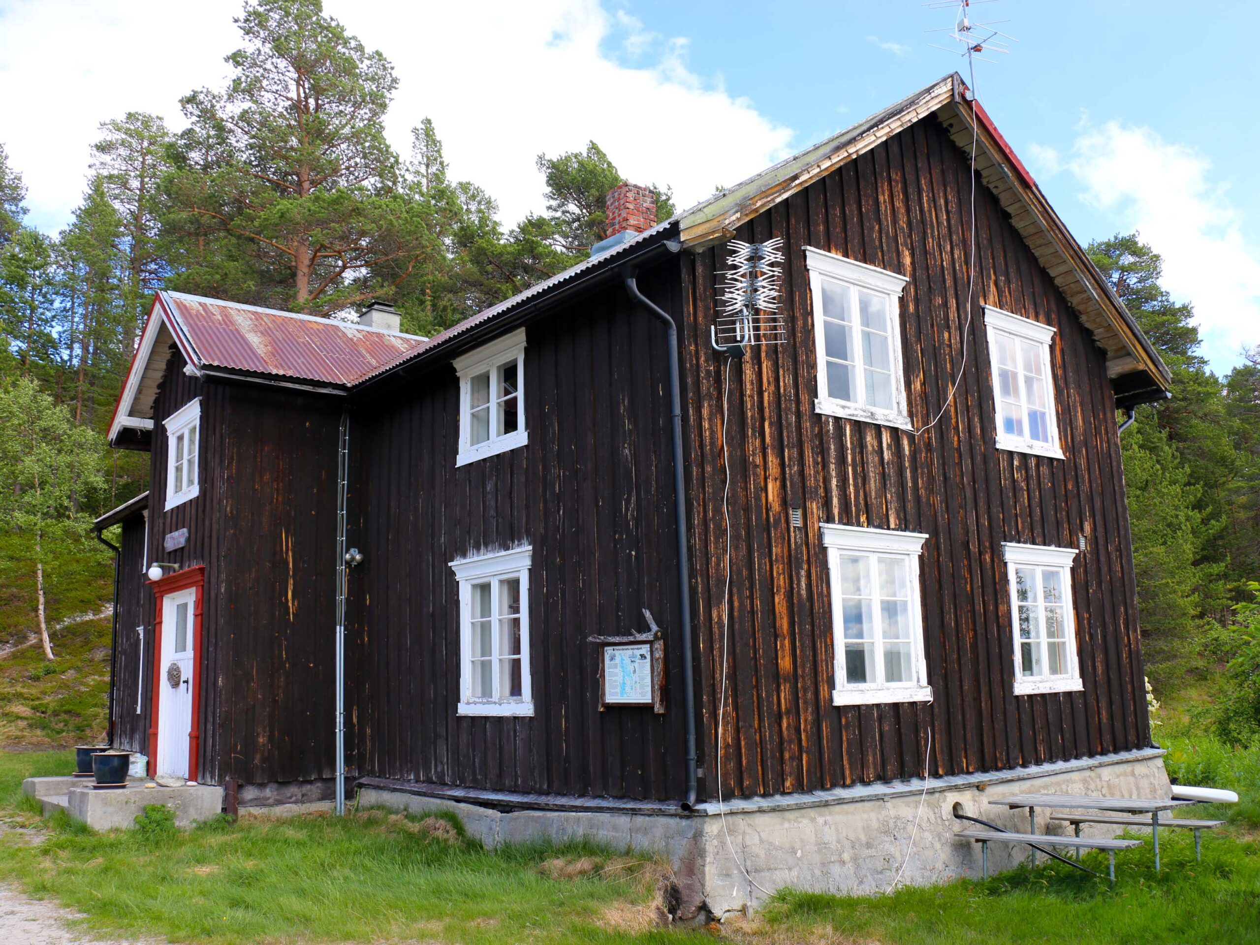 Dieses Holzhaus in Synnervika soll zuküftig Feriengäste beherbergen. © Dagmar Köhler