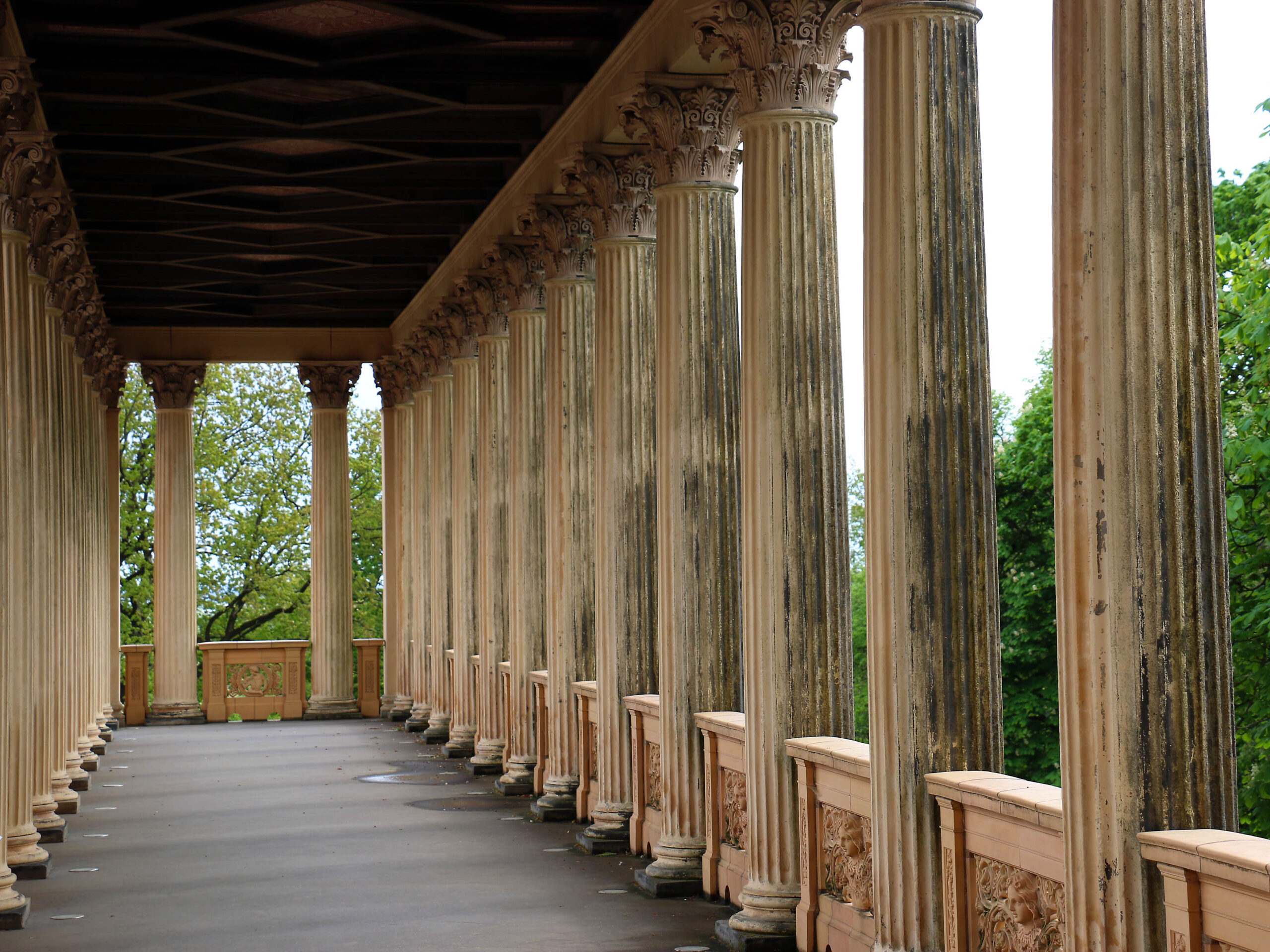 Zum UNESCO-Welterbe zählen mehr als 30 Schloss- und Gartenanlagen. © Dagmar Köhler