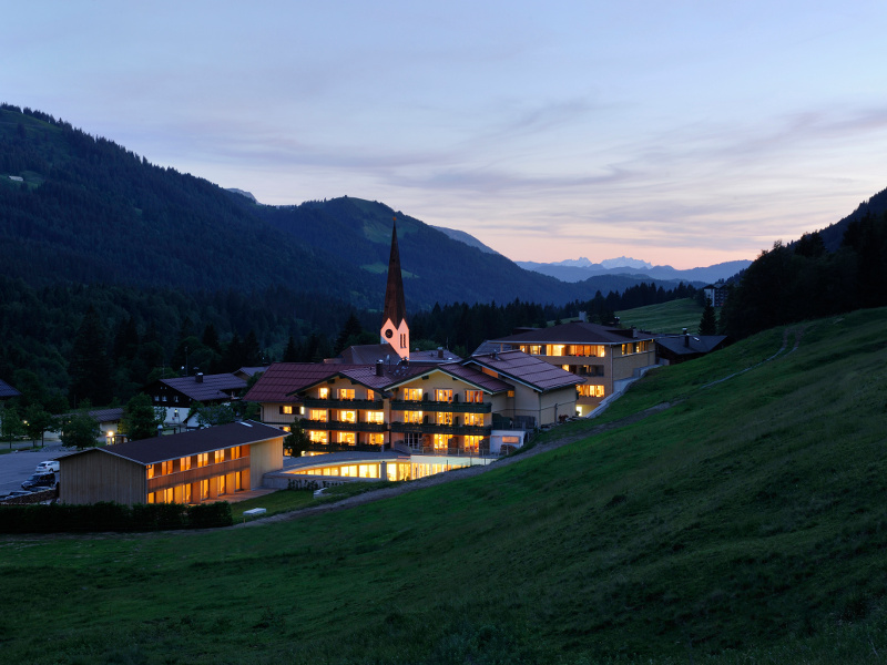 Wellness in einer wunderschönen Almenwelt. (c) Günter Standl