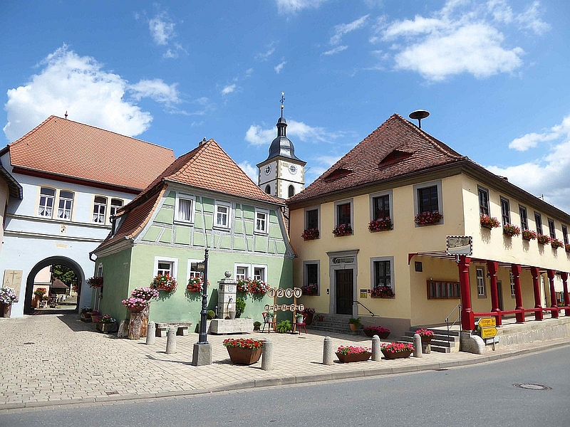 Das Rathaus von Kleinlangheim. (c)  Irmgard (Sucomo)