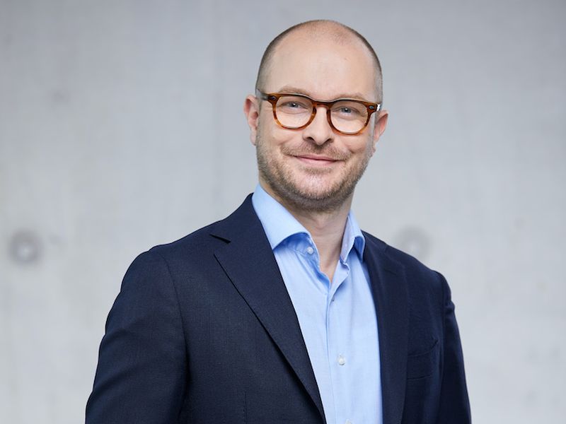 John-Paul Pieper, CEO der digitalen Kfz-Versicherung nexible. (c) Necible